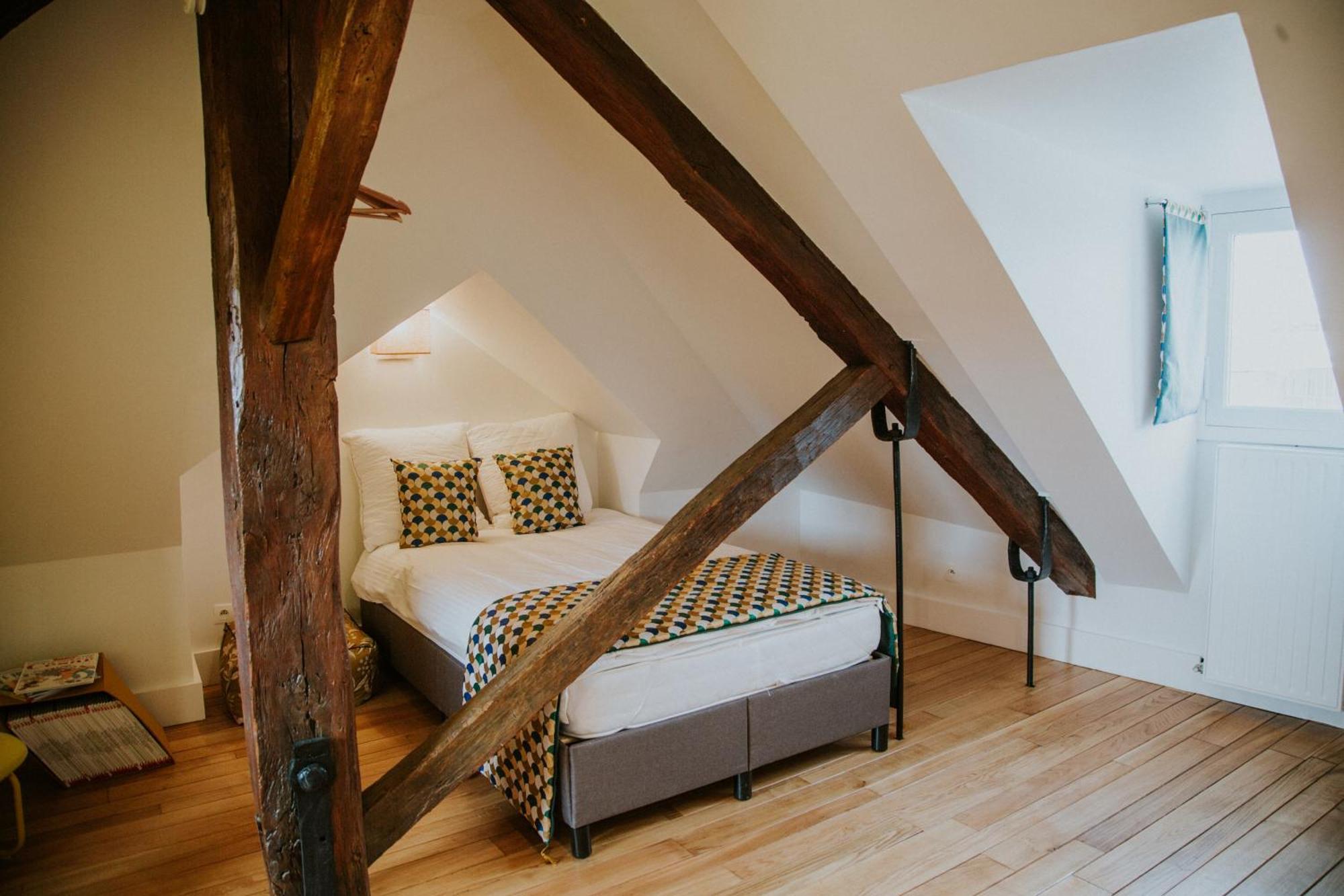 Chambres D'Hote - Maison Des Ecrivains - 50 M De La Cathedrale Et Place Des Jacobins Le Mans Eksteriør billede